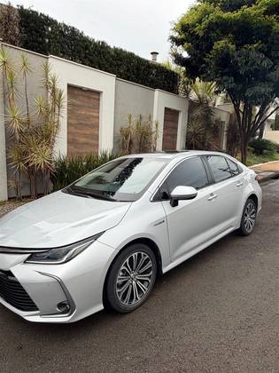 TOYOTA COROLLA 1.8 VVT-I HYBRID FLEX ALTIS PREMIUM CVT TOYOTA COROLLA 1.8 VVT-I HYBRID FLEX ALTIS PREMIUM CVT